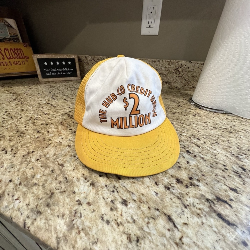 Vintage Yellow Snap Back Trucker Hat "Hub-Co Credit" Keokuk IA. Mesh